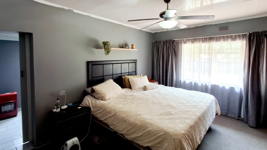 3 Bedroom Property for Sale in Roodia Free State